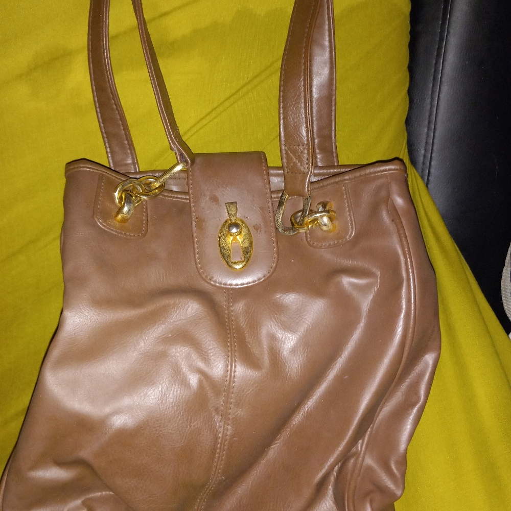 New leather purse